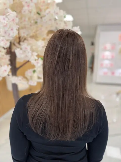 Before klant waarbij Extenza Hair extensions gaat installeren doormiddel van de invisible weft methode of de LA weave methode.